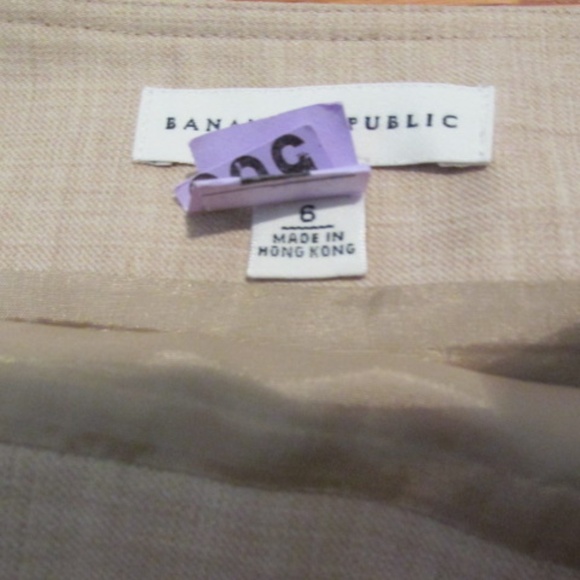 Wool/Silk Blend Mini Skirt, Size 6 - Picture 5 of 6